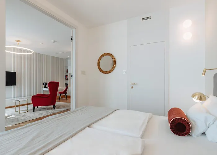 Hotel Ferreus Modern Art Deco